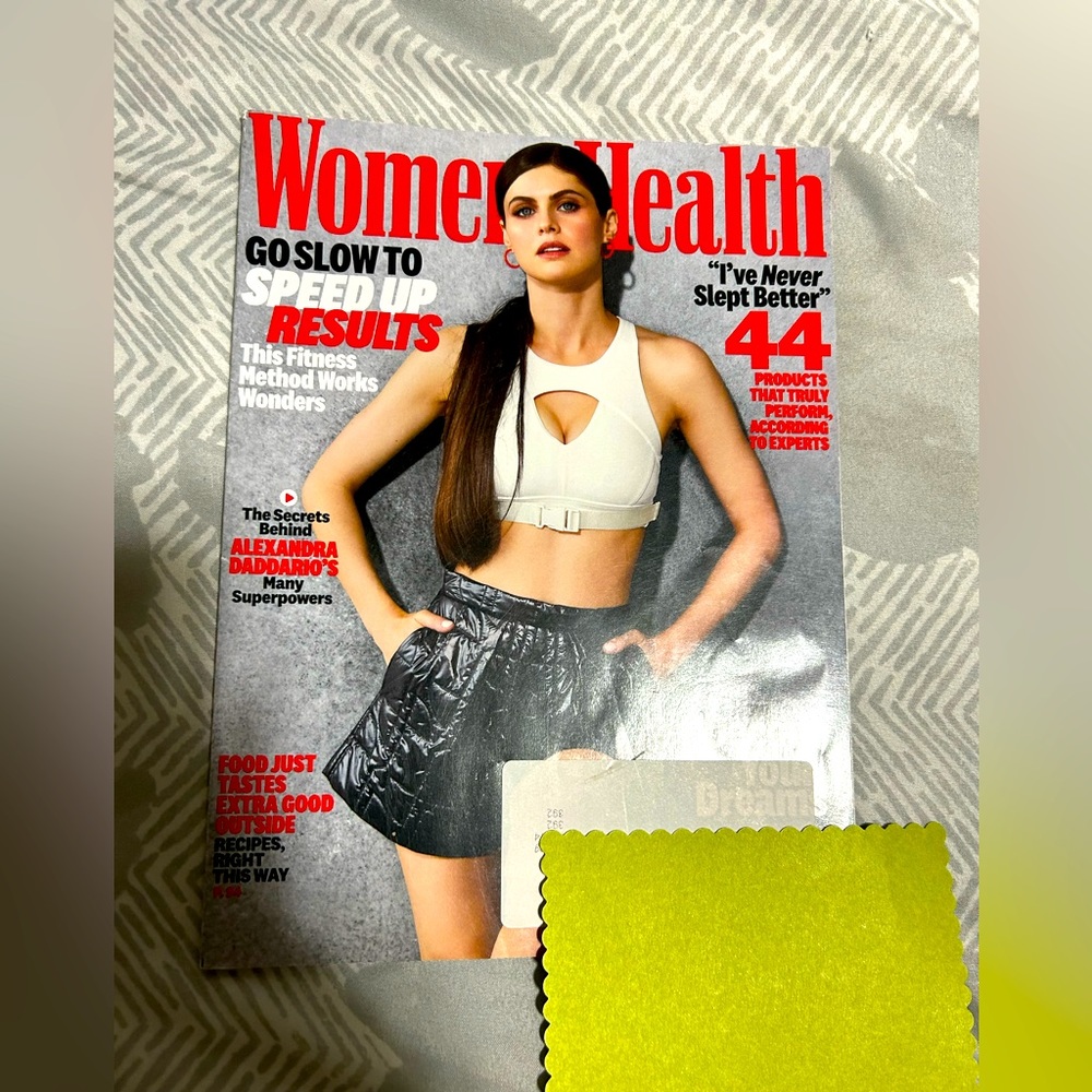 Women’s Health Alexandra Daddario(American Actress)